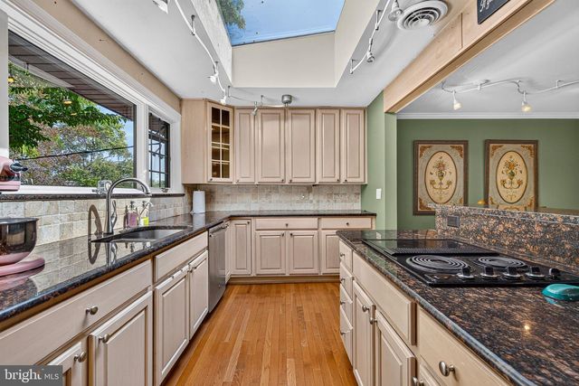 17 IVY HILL CT, Cockeysville, MD 21030
