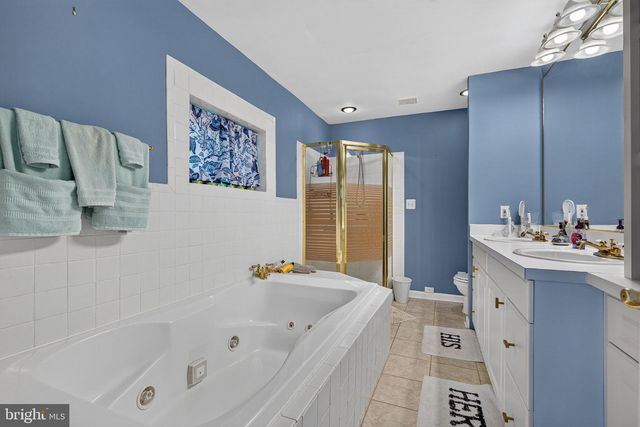 17 IVY HILL CT, Cockeysville, MD 21030
