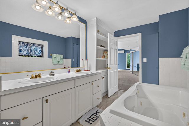 17 IVY HILL CT, Cockeysville, MD 21030