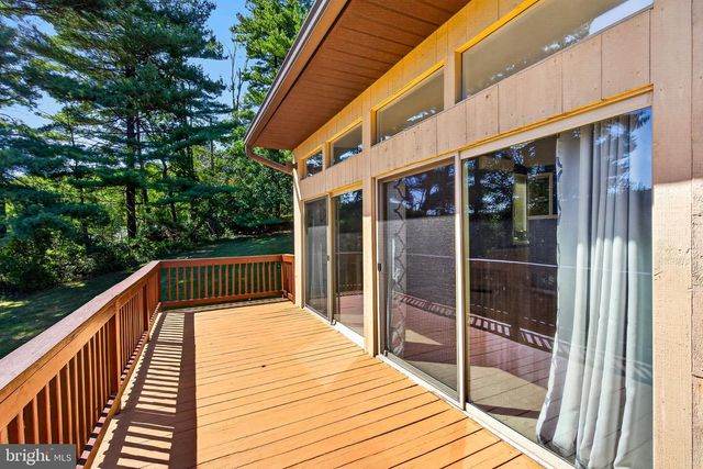 17 IVY HILL CT, Cockeysville, MD 21030