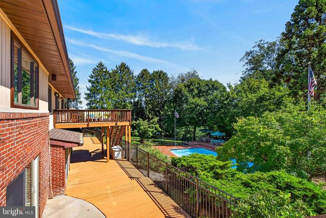 17 IVY HILL CT, Cockeysville, MD 21030