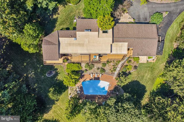 17 IVY HILL CT, Cockeysville, MD 21030