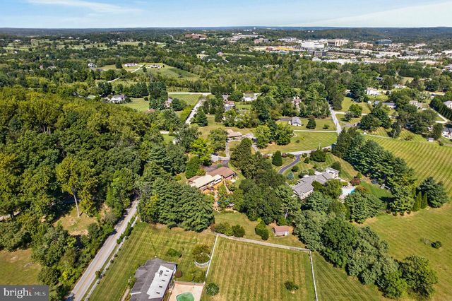 17 IVY HILL CT, Cockeysville, MD 21030