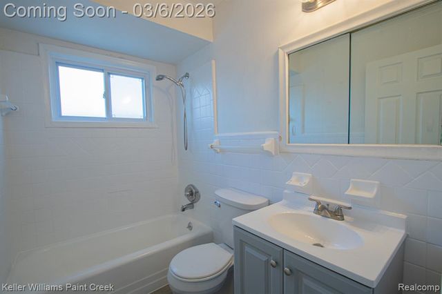 11169 Ocalla Drive, Warren, MI 48089