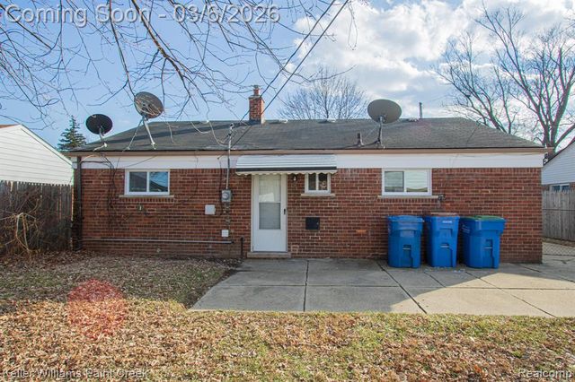 11169 Ocalla Drive, Warren, MI 48089