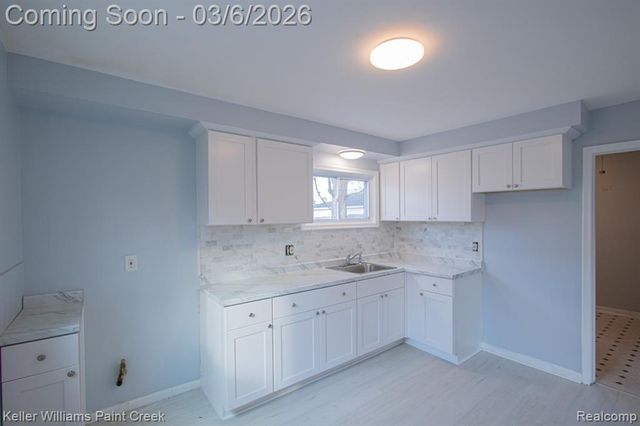 11169 Ocalla Drive, Warren, MI 48089