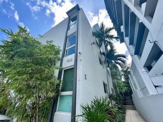 150 SW 10th St 7, Miami, FL 33130