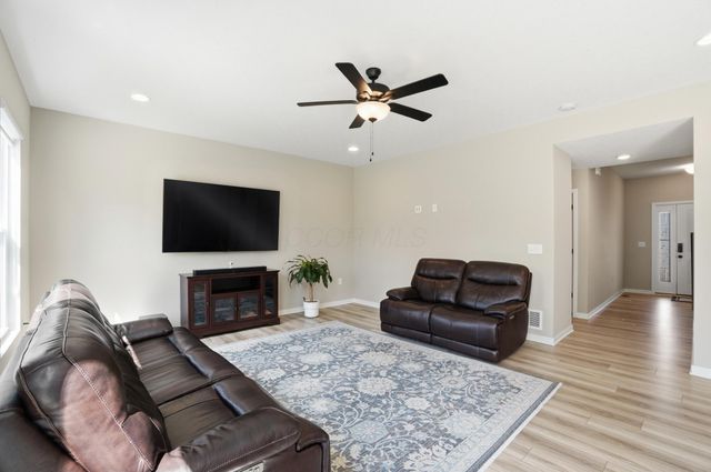 6446 Boone Drive, Powell, OH 43065