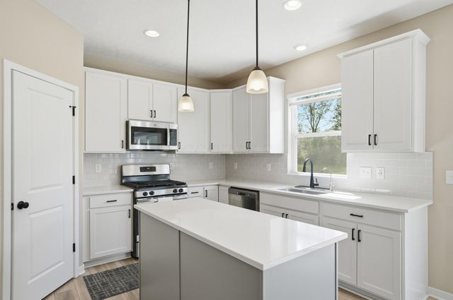 6446 Boone Drive, Powell, OH 43065