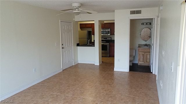 3419 Winkler AVE 505, Fort Myers, FL 33916