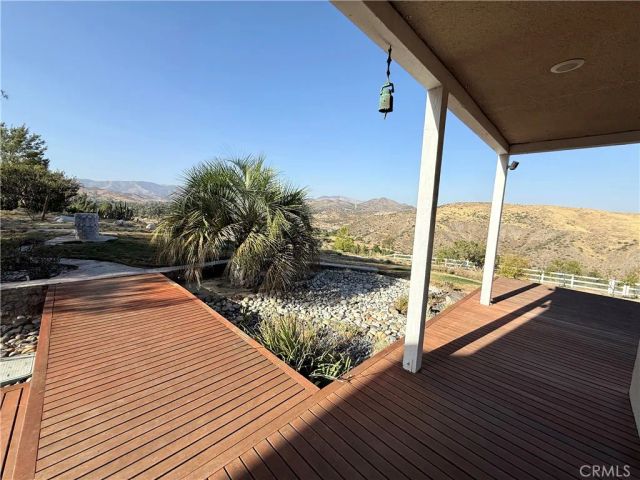 32080 Avenida Donari, Agua Dulce, CA 91390