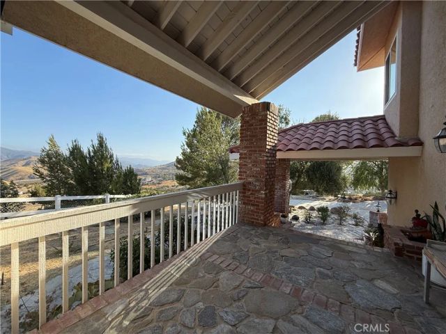 32080 Avenida Donari, Agua Dulce, CA 91390