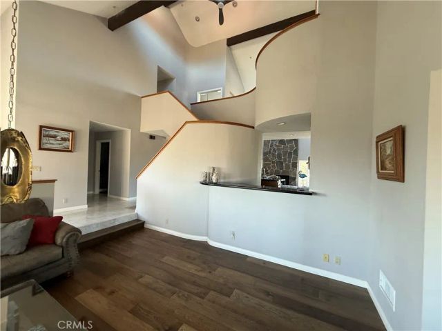 32080 Avenida Donari, Agua Dulce, CA 91390