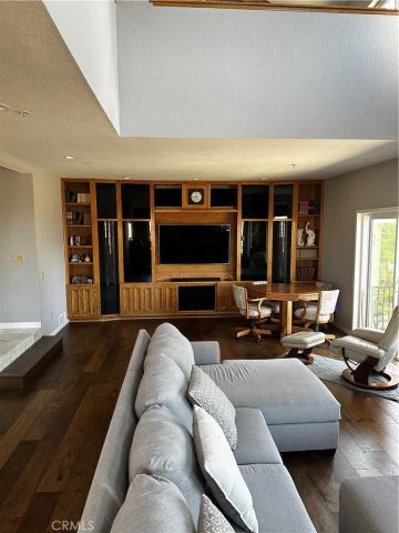 32080 Avenida Donari, Agua Dulce, CA 91390