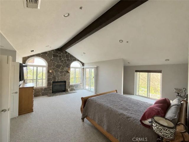32080 Avenida Donari, Agua Dulce, CA 91390