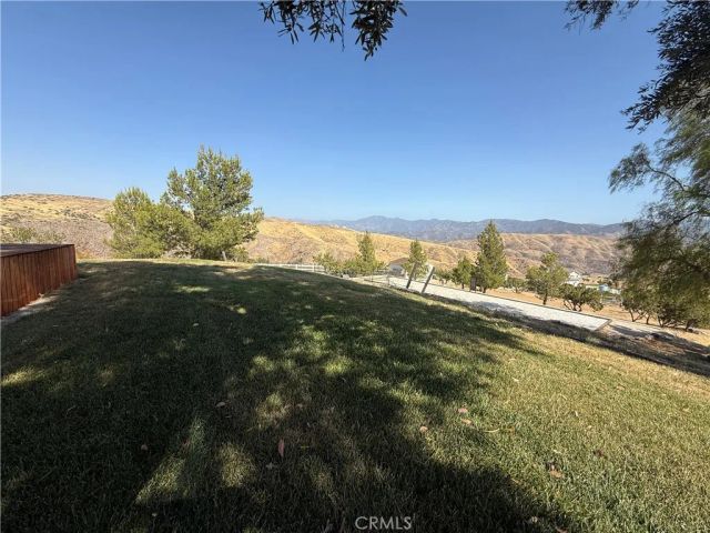 32080 Avenida Donari, Agua Dulce, CA 91390
