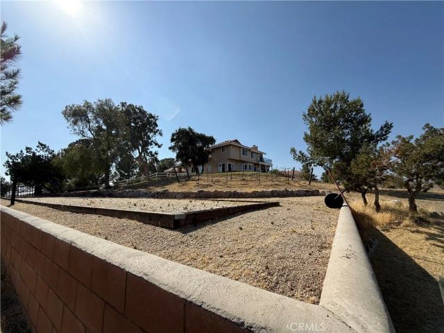 32080 Avenida Donari, Agua Dulce, CA 91390