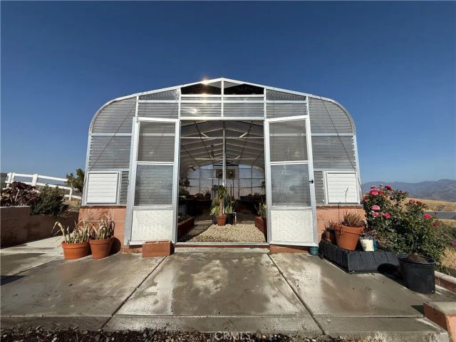32080 Avenida Donari, Agua Dulce, CA 91390