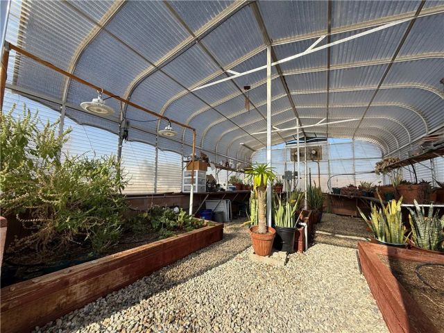 32080 Avenida Donari, Agua Dulce, CA 91390