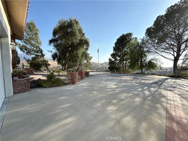 32080 Avenida Donari, Agua Dulce, CA 91390