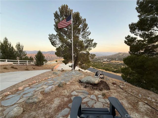32080 Avenida Donari, Agua Dulce, CA 91390