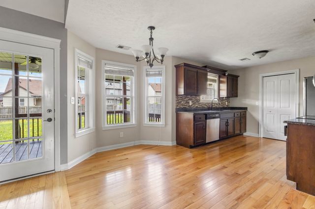 3726 Suiter Rd, Clarksville, TN 37040