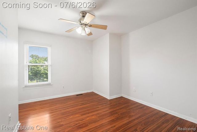 5510 Greenbriar Drive, West Bloomfield, MI 48322
