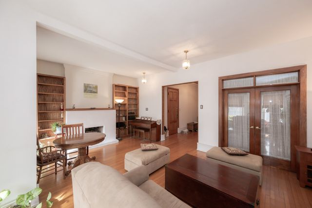 1354 E 48th Street 2E, Chicago, IL 60615