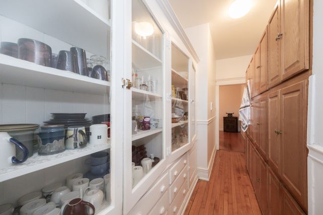 1354 E 48th Street 2E, Chicago, IL 60615