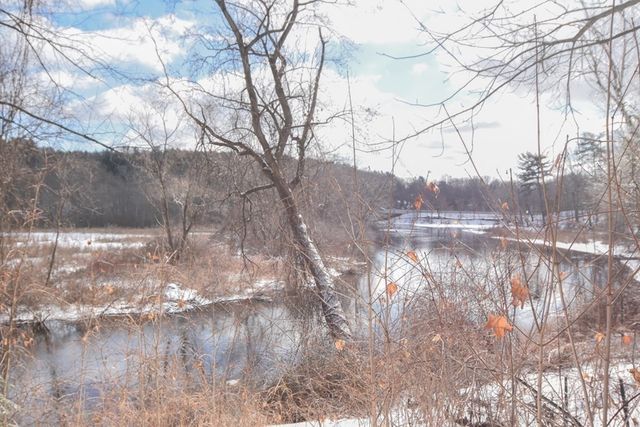 27 Fenway Dr, Framingham, MA 01701