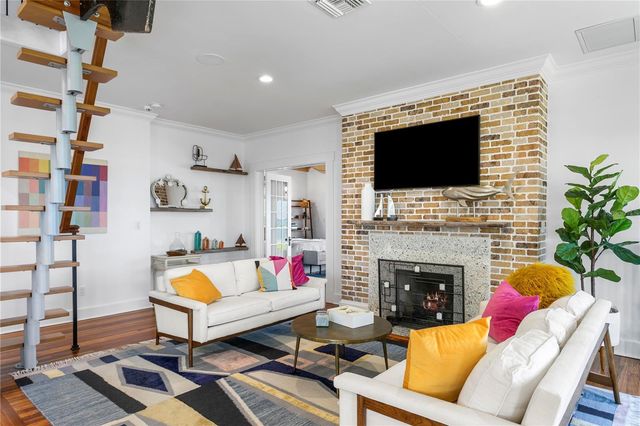 1803 BEACH DRIVE SE, St Petersburg, FL 33705