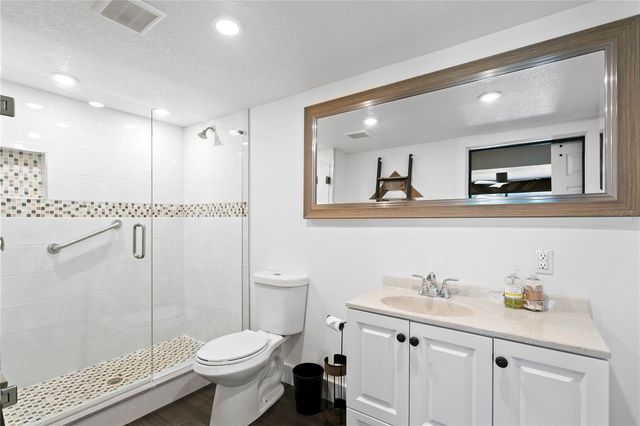 1803 BEACH DRIVE SE, St Petersburg, FL 33705