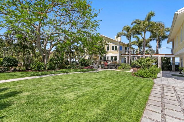 1803 BEACH DRIVE SE, St Petersburg, FL 33705