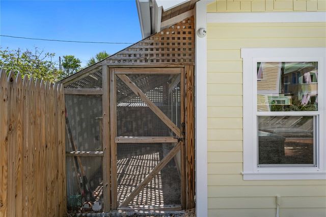 1803 BEACH DRIVE SE, St Petersburg, FL 33705
