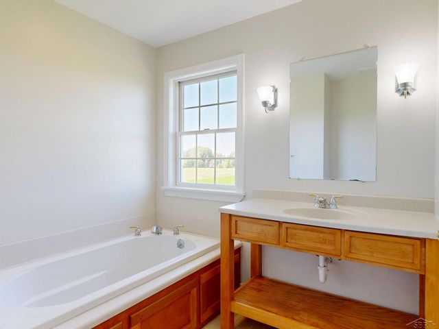 9451 W Tuscola Road, Frankenmuth Twp, MI 48734