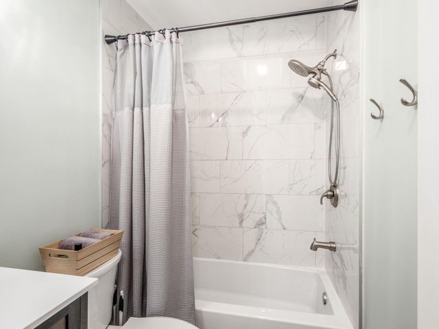 366 Parkview Drive, Columbus, OH 43202