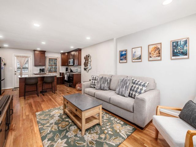 366 Parkview Drive, Columbus, OH 43202