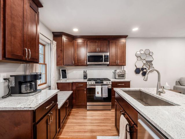 366 Parkview Drive, Columbus, OH 43202