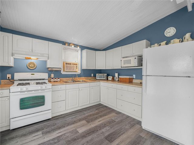 8 SILVER DOCTOR LANE, Lake Wales, FL 33898