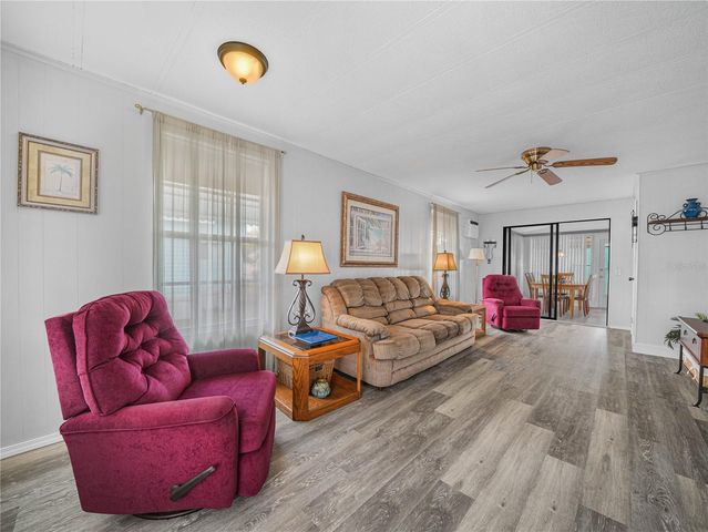 8 SILVER DOCTOR LANE, Lake Wales, FL 33898