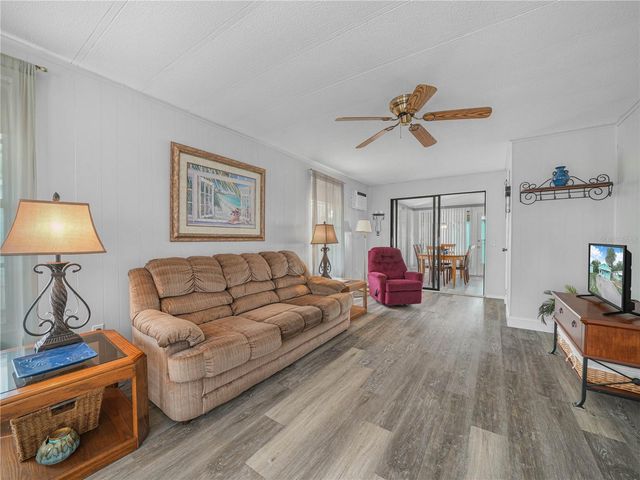 8 SILVER DOCTOR LANE, Lake Wales, FL 33898