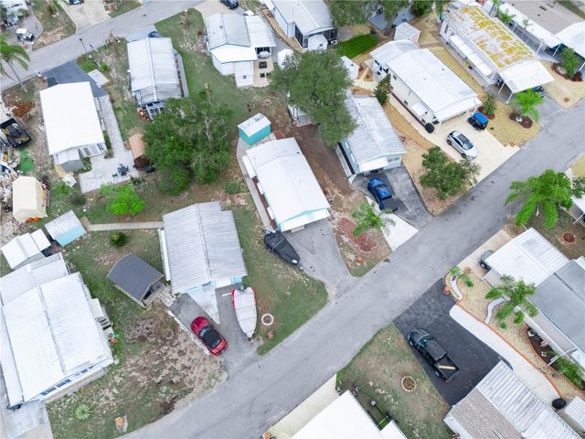 8 SILVER DOCTOR LANE, Lake Wales, FL 33898