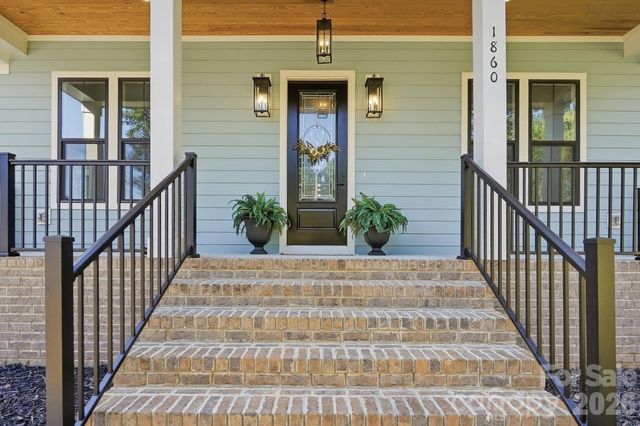1860 Twin Lakes Road, Rock Hill, SC 29732