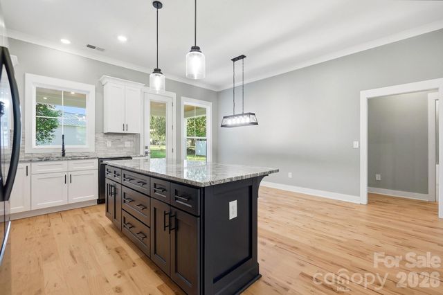1860 Twin Lakes Road, Rock Hill, SC 29732