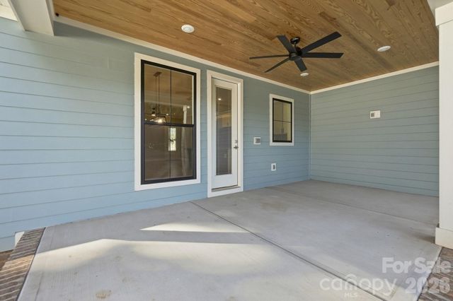 1860 Twin Lakes Road, Rock Hill, SC 29732