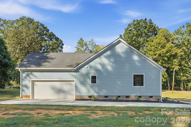 1860 Twin Lakes Road, Rock Hill, SC 29732