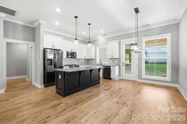 1860 Twin Lakes Road, Rock Hill, SC 29732