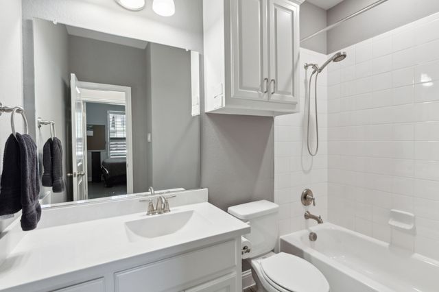 844 Elm Fork Trail, Little Elm, TX 76227