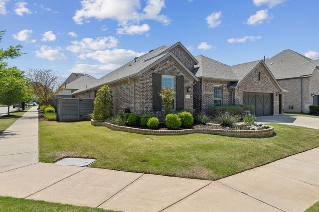 844 Elm Fork Trail, Little Elm, TX 76227