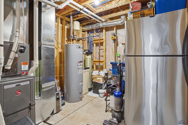 3408 DAVENPORT LOOP, Sturgis, SD 57785